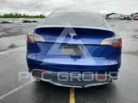 2025 Tesla Model Y фото