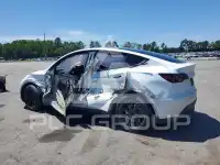 2025 Tesla Model Y photo