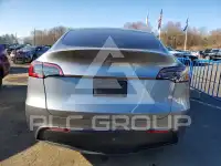 2025 Tesla Model Y фото