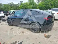 2025 Tesla Model Y фото