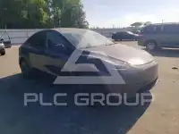 2025 Tesla Model Y photo