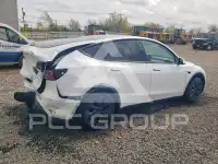 2025 Tesla Model Y photo