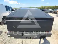 2025 Tesla Cybertruck photo