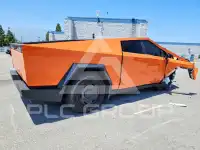 2025 Tesla Cybertruck фото