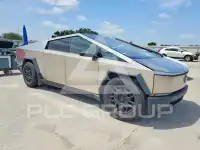 2025 Tesla Cybertruck photo