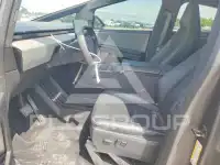 2025 Tesla Cybertruck фото