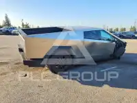 2025 Tesla Cybertruck фото