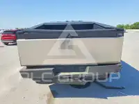 2025 Tesla Cybertruck фото