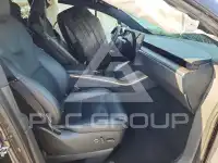 2025 Tesla Model X фото