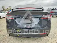 2025 Tesla Model X photo