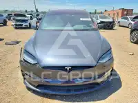 2025 Tesla Model X фото