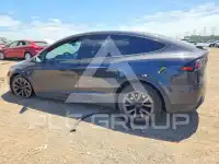 2025 Tesla Model X фото