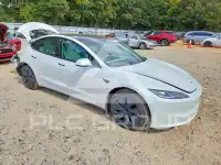 2025 Tesla Model 3 фото