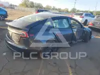 2025 Tesla Model 3 фото