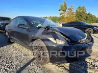 2025 Tesla Model 3 фото
