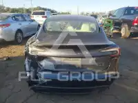 2025 Tesla Model 3 фото