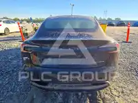 2025 Tesla Model 3 фото