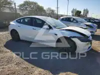 2025 Tesla Model 3 photo