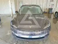 2025 Tesla Model 3 photo