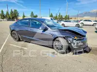 2025 Tesla Model 3 фото