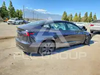 2025 Tesla Model 3 фото