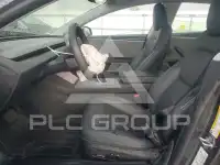 2025 Tesla Model 3 фото