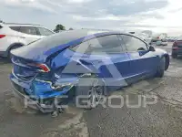 2025 Tesla Model 3 фото