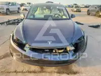 2025 Tesla Model 3 фото