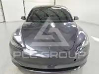 2025 Tesla Model 3 фото