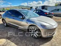 2025 Tesla Model 3 фото