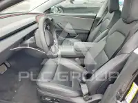 2025 Tesla Model 3 фото