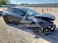 2025 Tesla Model 3 фото