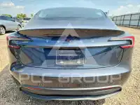 2025 Tesla Model 3 фото