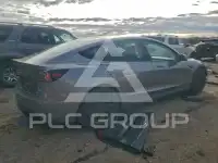 2025 Tesla Model 3 фото