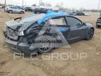2025 Tesla Model 3 фото
