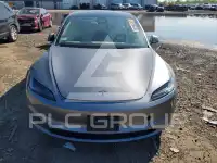 2025 Tesla Model 3 photo