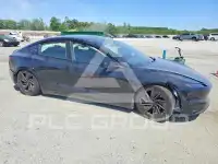 2025 Tesla Model 3 фото