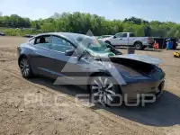 2025 Tesla Model 3 фото