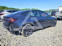 2025 Tesla Model 3 фото