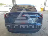 2025 Tesla Model 3 фото