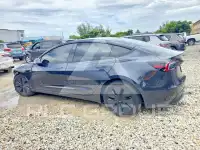 2025 Tesla Model 3 фото