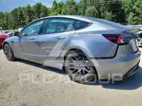 2025 Tesla Model 3 фото