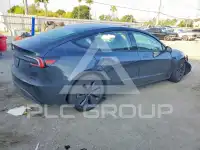 2025 Tesla Model 3 фото
