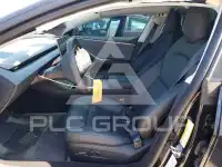 2025 Tesla Model 3 фото