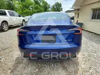 2025 Tesla Model 3 фото