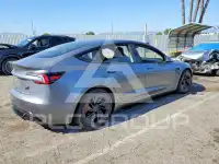 2025 Tesla Model 3 фото