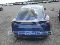2025 Tesla Model 3 фото
