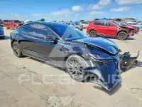 2025 Tesla Model 3 photo