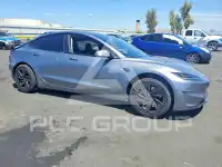 2025 Tesla Model 3 photo