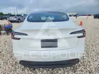 2025 Tesla Model 3 фото